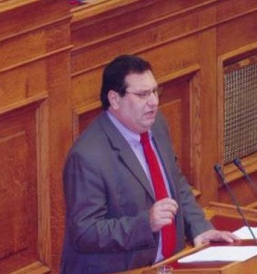 Σ. Εμινίδης : “Να κόβονται τα χρήματα από τις ομάδες, σε περιπτώσεις βίας”