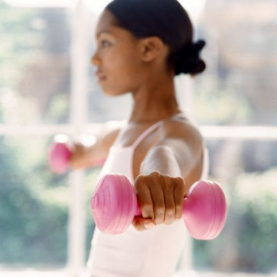 Αεροβική γυμναστική ή γυμναστική με βάρη;