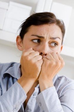 Η Σώτια Μακαρώνη μας εξηγεί πως αντιμετωπίζουμε τις φοβίες μας