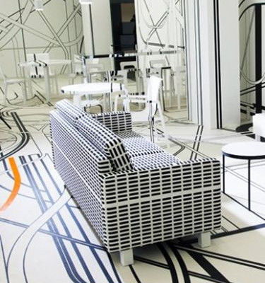 Η εγκατάσταση του Tobias Rehberger στο Logomo Cafe της Φιλανδίας