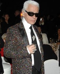 To καινούργιο κορίτσι του Karl