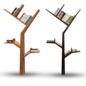 Ένα δέντρο στο σαλόνι του Κώστα Συρταριώτη