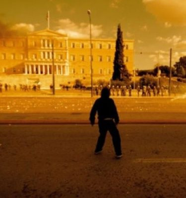 Reuters: «Πληθαίνουν οι φωνές στο εσωτερικό της Ελλάδας για αναδιάρθρωση»