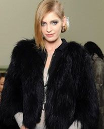 Mount εναντίον Mount