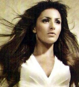 Έλενα Παπαρίζου: Ετοιμάζει καλοκαιρινή περιοδεία