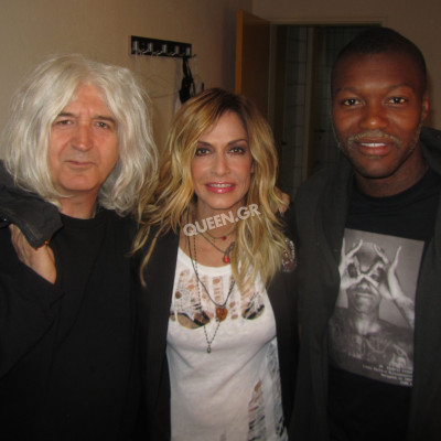 NIKOS KARVELLAS,ANNA VISSI,DJIBRIL CISSE, BACKSTAGE IN O.A.K.A.