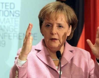 Οικονομολόγοι κατά Μέρκελ: “Η καθυστέρηση ενίσχυσης της Ελλάδας διόγκωσε τα προβλήματα”