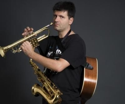 O Φοίβος Δεληβοριάς ζωντανά στο PassPort