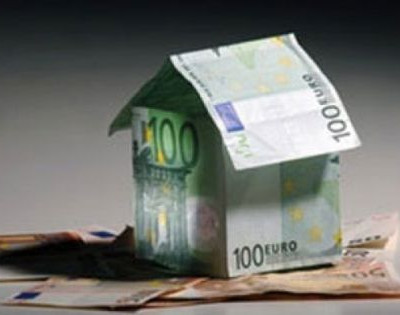 Τουλάχιστον 2 δισ. ευρώ υπολογίζει να εισπράξει το ΥΠΟΙΚ από νέες νομιμοποιήσεις αυθαιρέτων