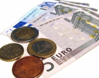 Ετοιμάζουν βελούδινη αναδιάρθρωση για την Ελλάδα με επιμήκυνση του χρέους