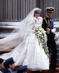 Τζιν και τιάρα