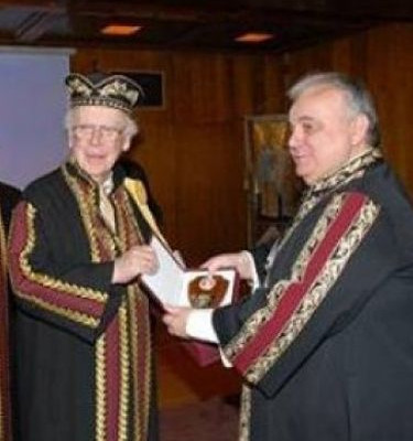 Ο Καθηγητής Χημείας Ιωάννης Ματσούκας για το 12ο Συνέδριο Ιατρικής Χημείας και τον James Watson