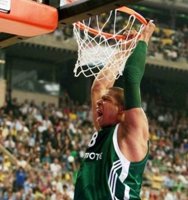 Για τον Παύλο!