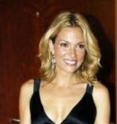 Τι δουλειά έχει η Βίκυ Καγιά με τη Rihanna;