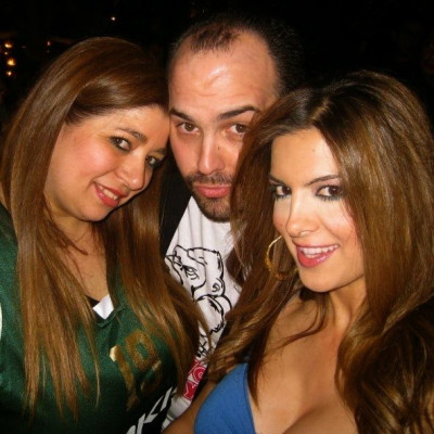 ΜΕ ΤΟΝ ΜΑΝΟ ΜΑΓΙΑΤΗ & ΤΗΝ ΣΤΑΜΑΤΙΝΑ ΤΣΙΜΤΣΙΛΗ