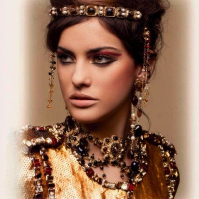 Oι αυτοκράτειρες της Chanel