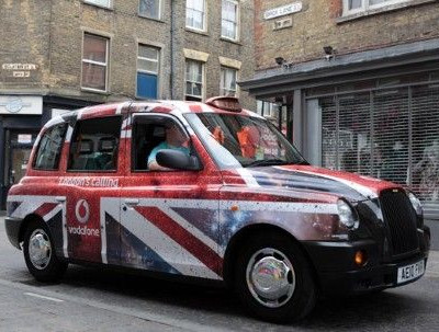 Τα ταξί του Christopher Kane