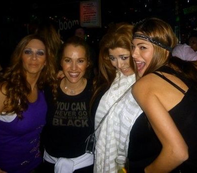 ΜΙΑ ΤΡΕΛΛΗ ΒΡΑΔΙΑ ΣΤΟ BOOM BOOM με την Ελλη, την Τζενη, την Δεσποινα κλπ