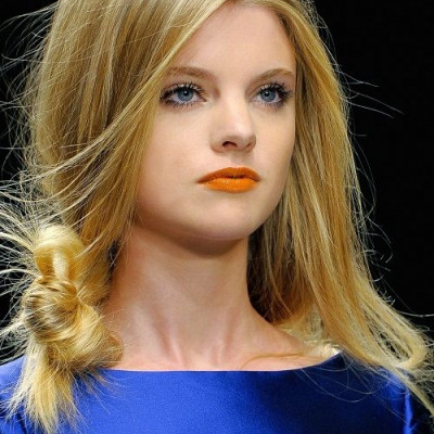 Δέστε κόμπο τα μαλλιά σας