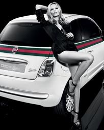 Η Natasha Poly και το Fiat 500