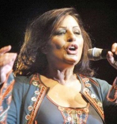 Η Γαλλία τιμά τη Χαρούλα Αλεξίου