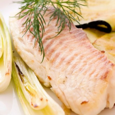 Ζουμερός μπακαλιάρος στον ατμό