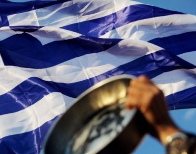 «Βούλιαξε» χτες το Σύνταγμα από τους «αγανακτισμένους»