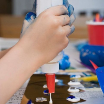 Χειροτεχνία από παραλίγο σκουπίδια