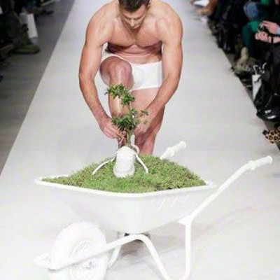 Πότισες τα παπούτσια σου;