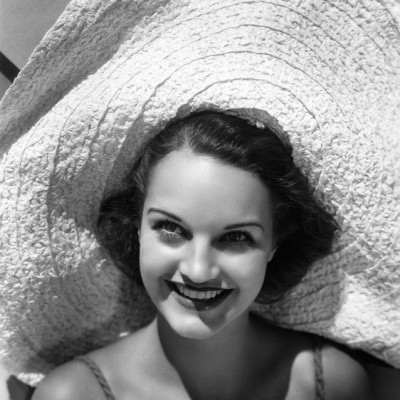 Ιδού ο ήλιος, ιδού και το καπέλο