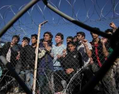 Η Ελλάδα παραμένει «παραδοσιακό» πέρασμα  μεταναστών