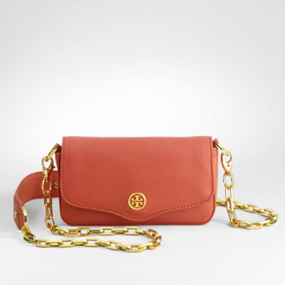 Η κολεξιόν-φόρος τιμής της Tory Burch στους γονείς της