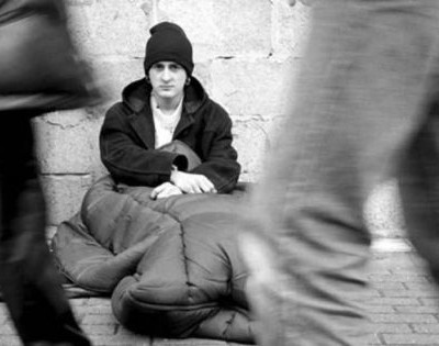 Οι «ισχυροί» της Αυστραλίας κοιμήθηκαν στο δρόμο για καλό σκοπό