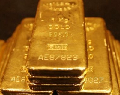 Financial Times: Οι Έλληνες κυνηγούν τον χρυσό