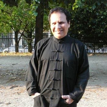 O Azzedine Alaïa θάβει κανονικά τον Karl Lagerfeld