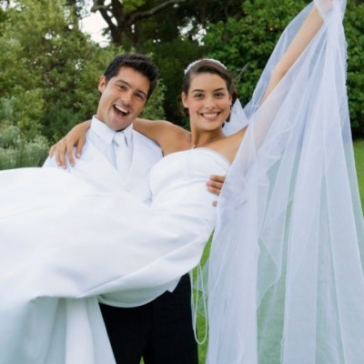 Χιλιομπαλωμένο νυφικό;