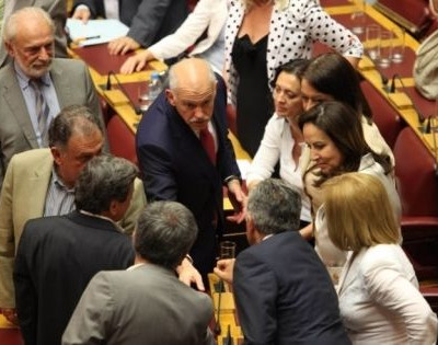 Αισιοδοξία στη κυβέρνηση για την έκβαση της ψηφοφορίας