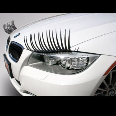 Και οι βλεφαρίδες του αμαξιού τέλειες κορίτσια