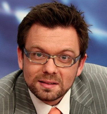 Περιμένει κοριτσάκι η σύζυγος του Σπύρου Λάμπρου. Τι δηλώνει ο παρουσιαστής;