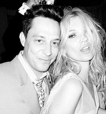 Oι «κρυφές» φωτογραφίες από το πάρτι της Kate Moss