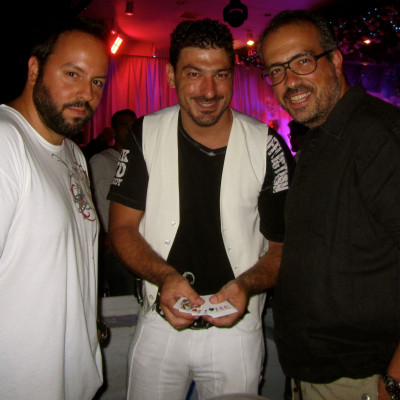 Ο ΜΑΓΟΣ ΤΟΥ VILLA ΜΕ ΤΟΥΣ ΜΑΓΟΥΣ ΤΗΣ ΑΘΛΗΤΙΚΟΓΡΑΦΙΑΣ , ΚΩΣΤΑ ΣΩΤΗΡΙΟΥ & ΣΩΤΗΡΗ ΒΕΤΑΚΗ.