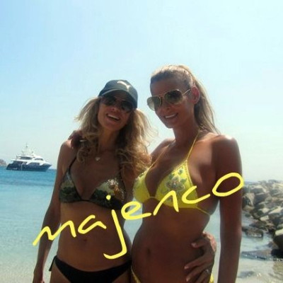 Με την Αννίτα και την Μάντα στην Μύκονο ..