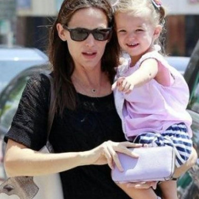 Jennifer Garner: Φαγητό και ψώνια με την κόρη της