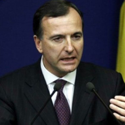 Φρατίνι : «Ο Καντάφι πρέπει να δικαστεί στη Χάγη»