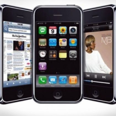 Στην τελική ευθεία το φθηνό iPhone 4