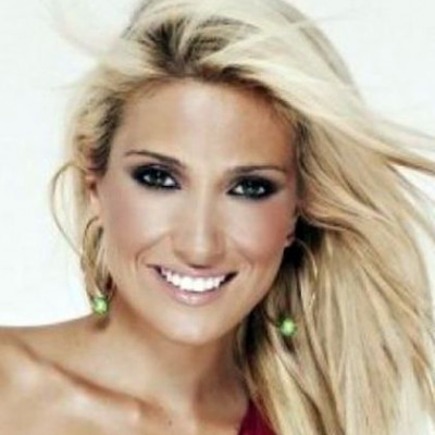 Έλενα Παπαβασιλείου - Αλιόσα:  Είναι μαζί και δε το κρύβουν