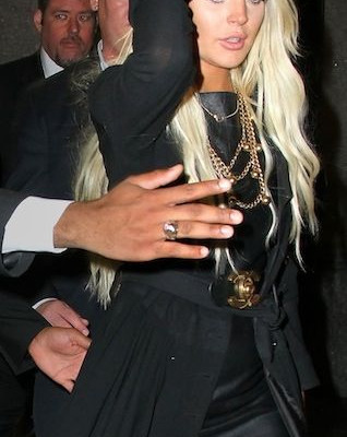 Lindsay Lohan: Η σαματατζού της εβδομάδας μόδας