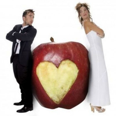 «Το Μήλο» στο θέατρο «Αθηνά»