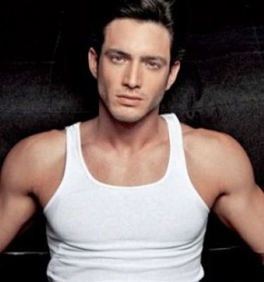 Σήμερα η πρεμιέρα της παράστασης «Τρίτο στεφάνι»