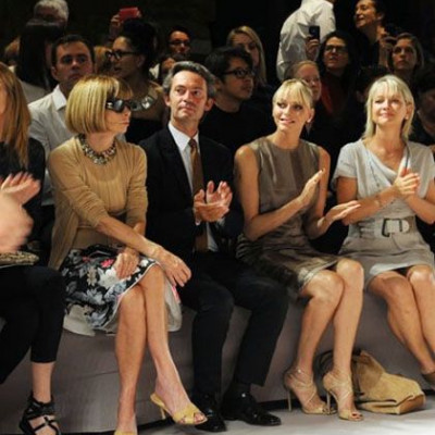 H πριγκίπισσα Charlene του Μονακό πρώτη σειρά στο Παρίσι